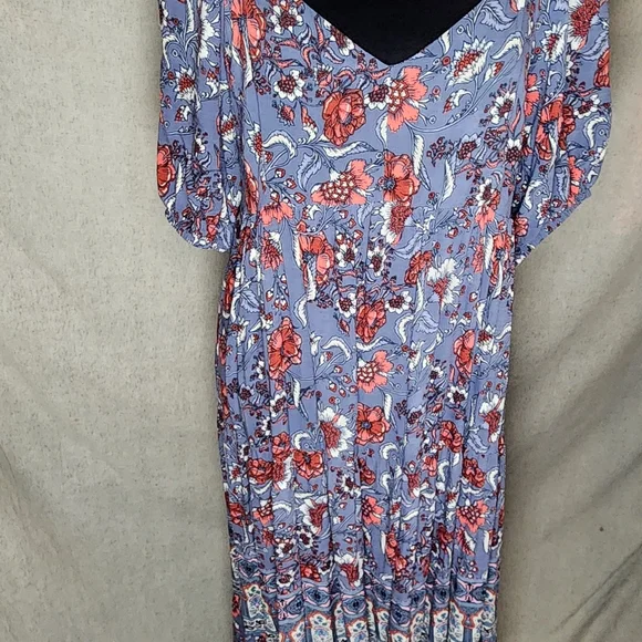 Knox Rose Blue and Red Floral Maxi Dress - Picture 2 of 10